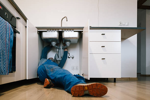 Professional Pipe Repair technician working in Essex, IL